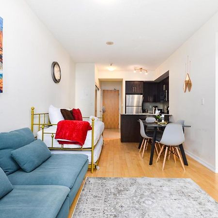 Downtown Toronto Condo Mins From Scotiabank Arena, Tiff, Cn Tower, Union, Mtcc Exterior photo