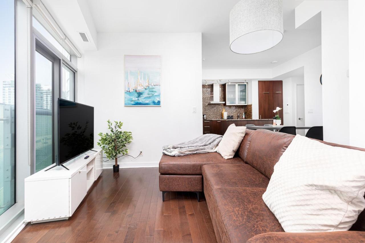 Downtown Toronto Condo Mins From Scotiabank Arena, Tiff, Cn Tower, Union, Mtcc Exterior photo