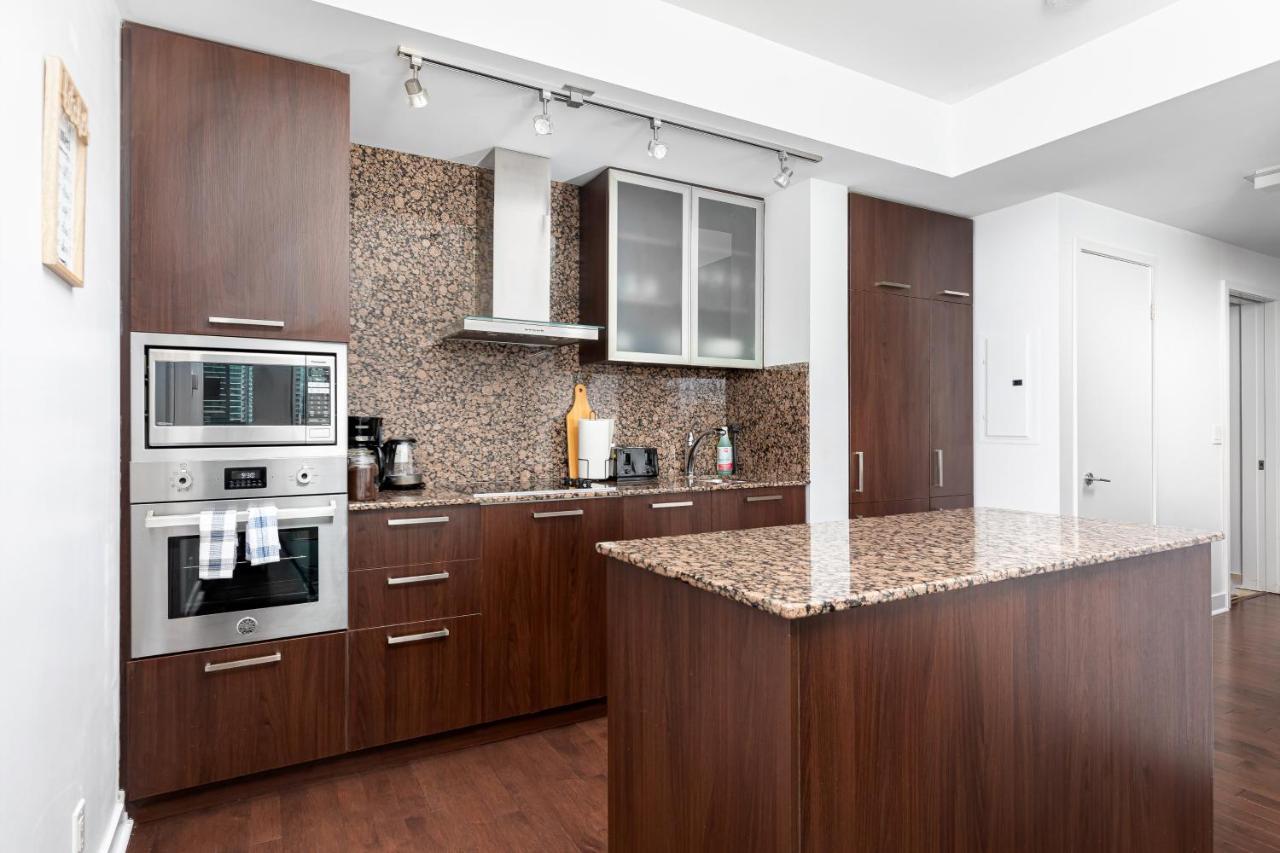 Downtown Toronto Condo Mins From Scotiabank Arena, Tiff, Cn Tower, Union, Mtcc Exterior photo