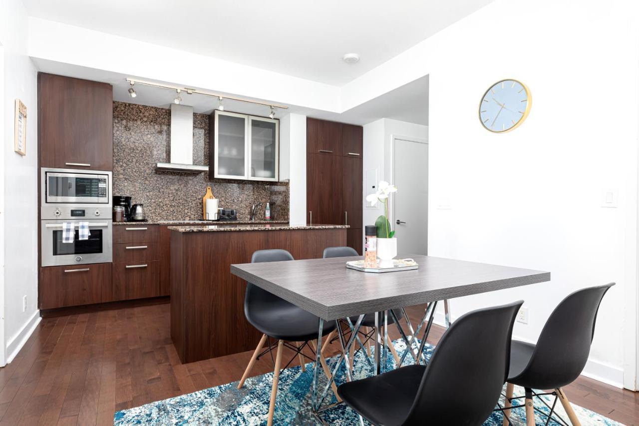 Downtown Toronto Condo Mins From Scotiabank Arena, Tiff, Cn Tower, Union, Mtcc Exterior photo