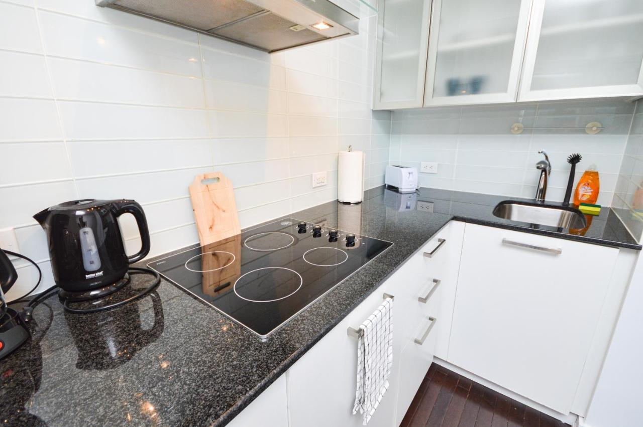 Downtown Toronto Condo Mins From Scotiabank Arena, Tiff, Cn Tower, Union, Mtcc Exterior photo