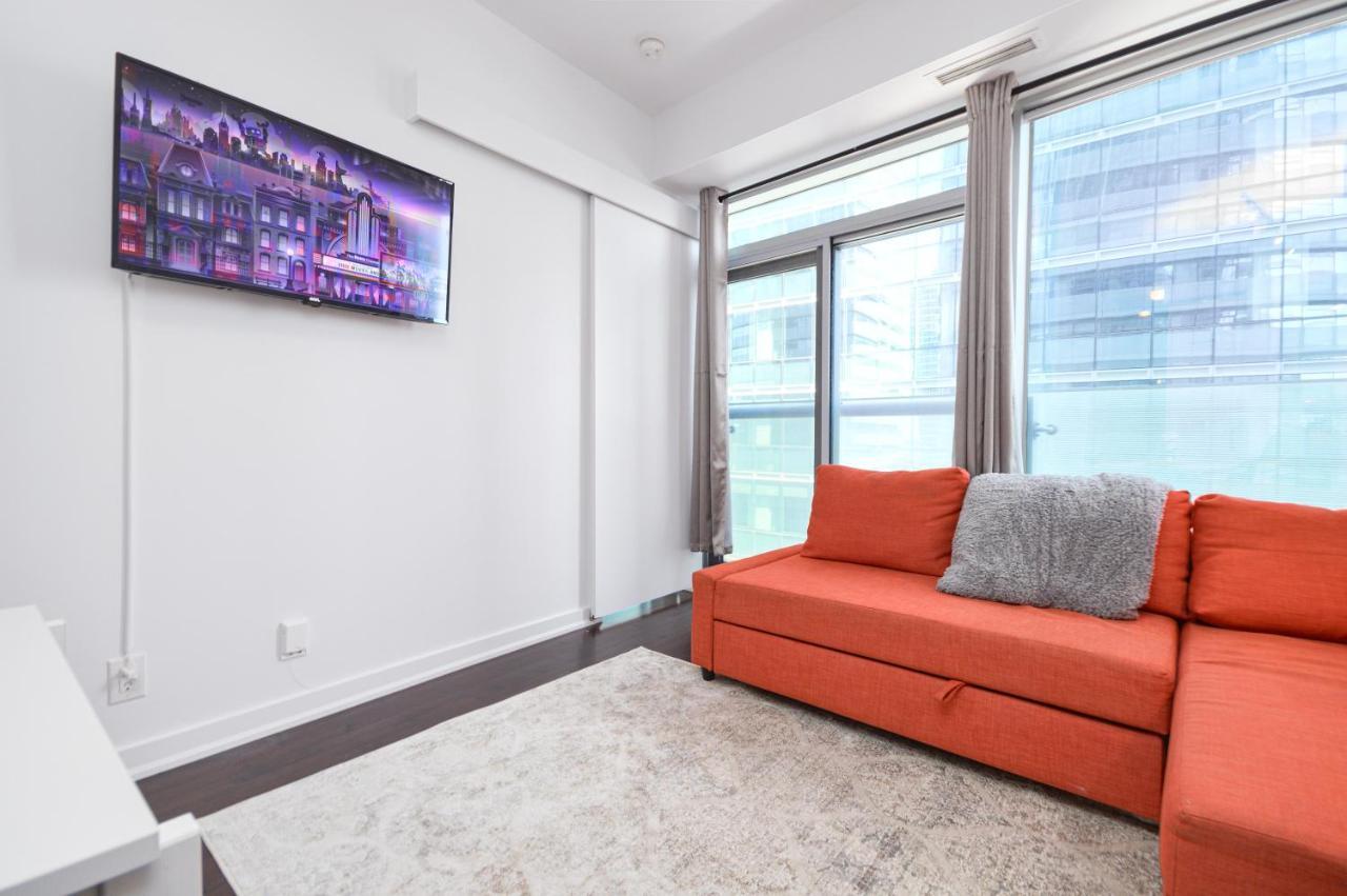 Downtown Toronto Condo Mins From Scotiabank Arena, Tiff, Cn Tower, Union, Mtcc Exterior photo