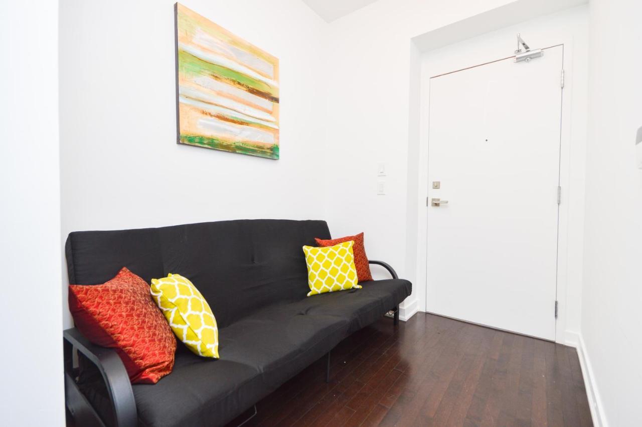 Downtown Toronto Condo Mins From Scotiabank Arena, Tiff, Cn Tower, Union, Mtcc Exterior photo