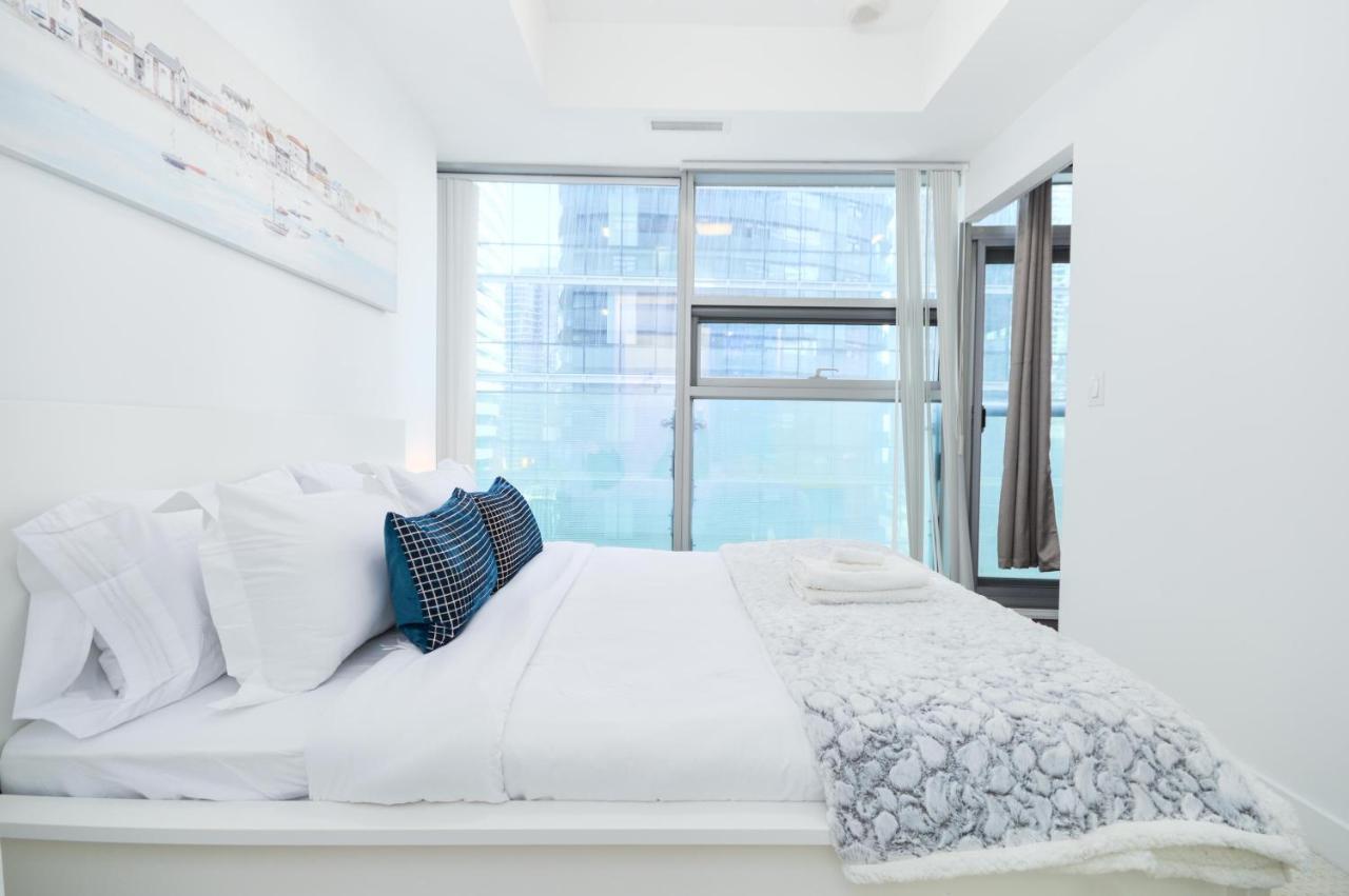 Downtown Toronto Condo Mins From Scotiabank Arena, Tiff, Cn Tower, Union, Mtcc Exterior photo