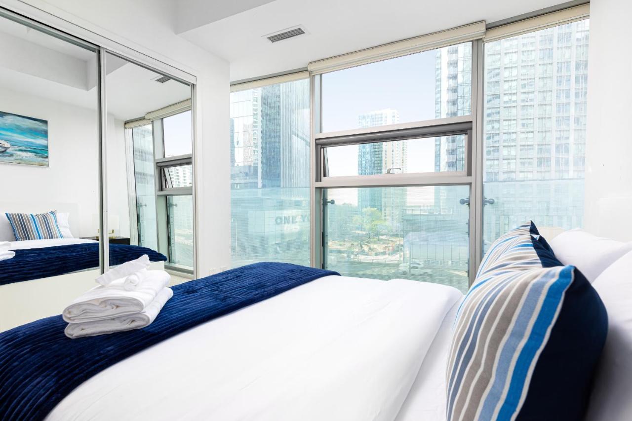 Downtown Toronto Condo Mins From Scotiabank Arena, Tiff, Cn Tower, Union, Mtcc Exterior photo