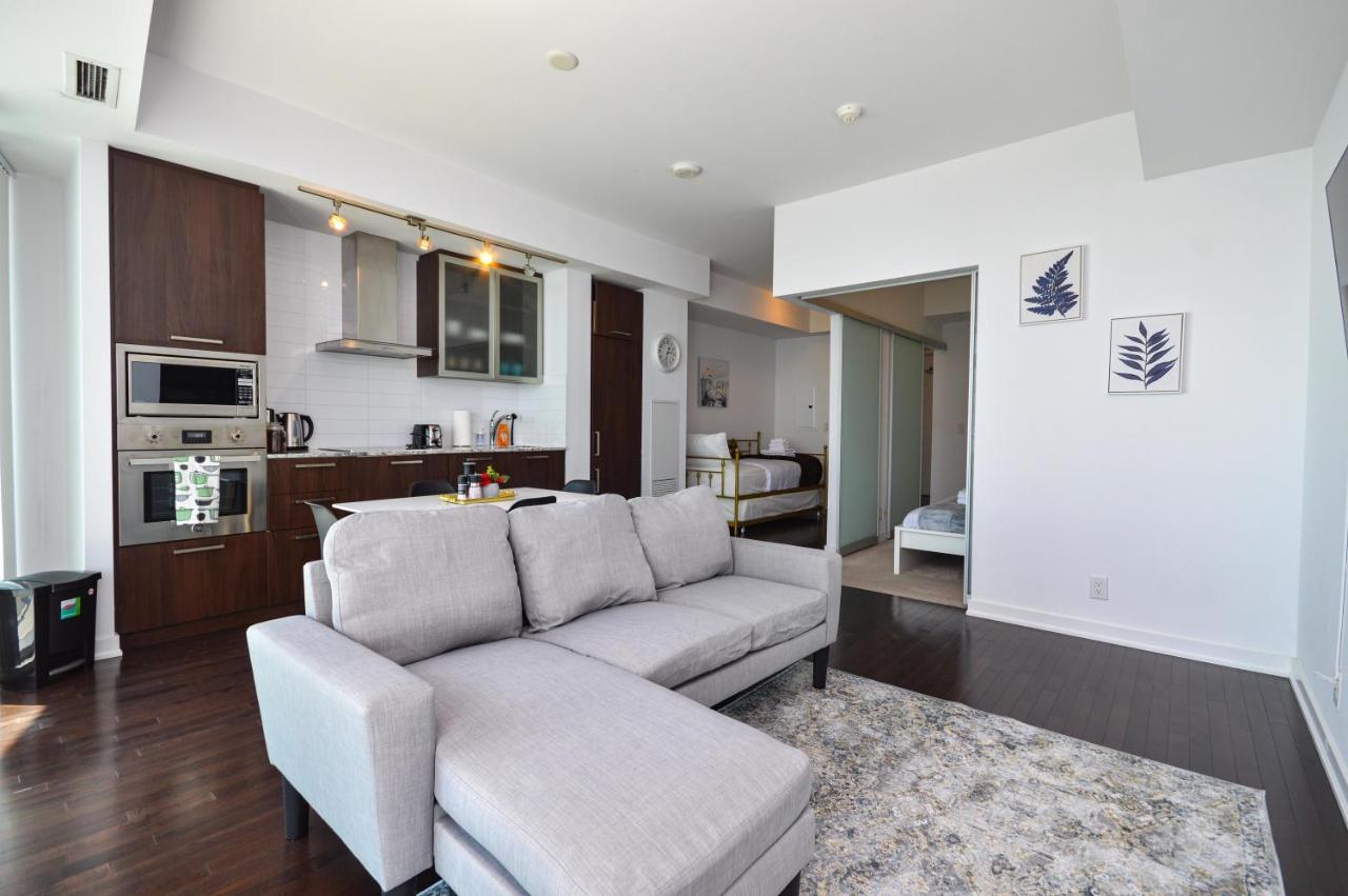 Downtown Toronto Condo Mins From Scotiabank Arena, Tiff, Cn Tower, Union, Mtcc Exterior photo
