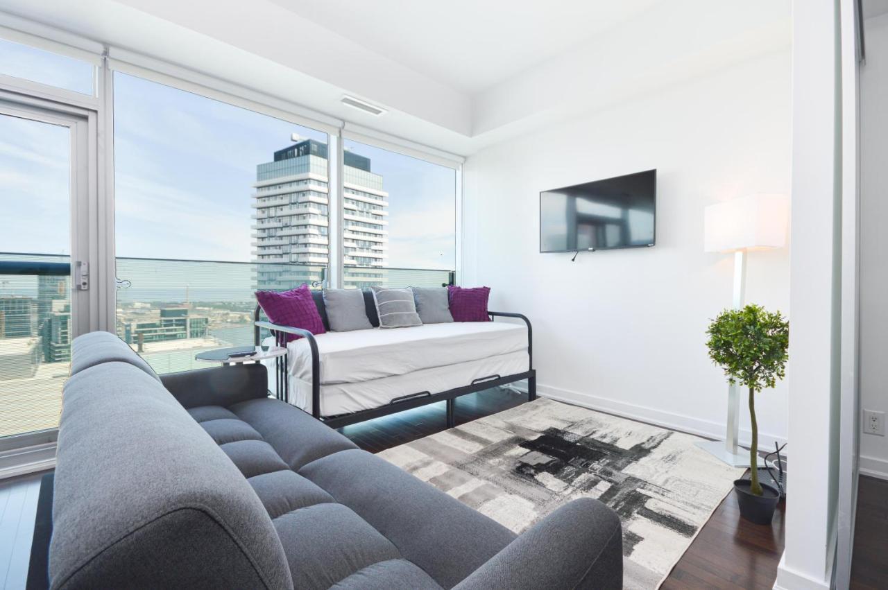 Downtown Toronto Condo Mins From Scotiabank Arena, Tiff, Cn Tower, Union, Mtcc Exterior photo