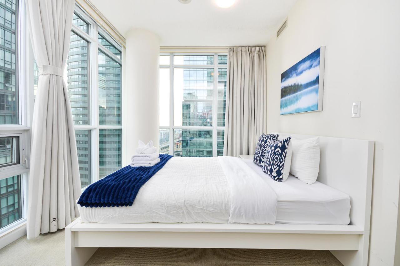 Downtown Toronto Condo Mins From Scotiabank Arena, Tiff, Cn Tower, Union, Mtcc Exterior photo
